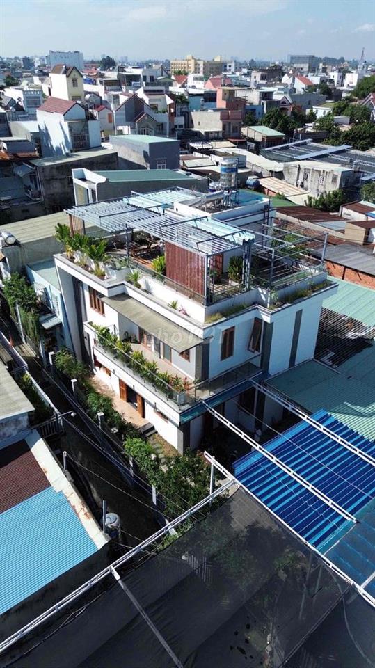 BÁN VILLA SÂN VƯỜN – GIÁ 8,9 TỶ  🌿 Diện tích: 260 m² – Full thổ cư 🚗 H