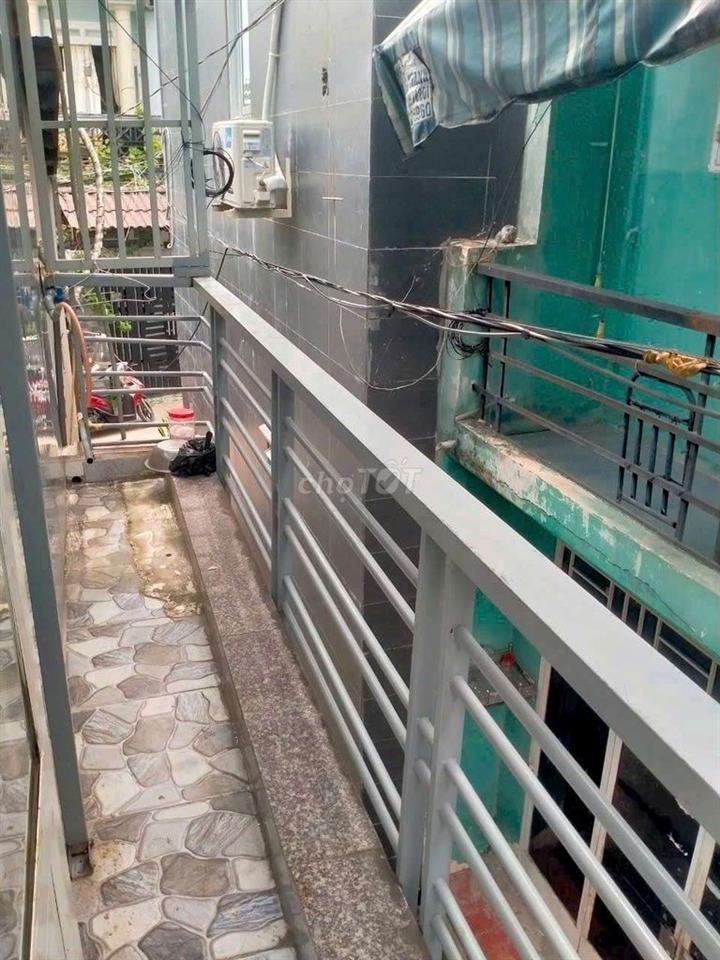 Bán căn nhà Hóc Môn 1 trệt 1 lầu giá hữu nghị