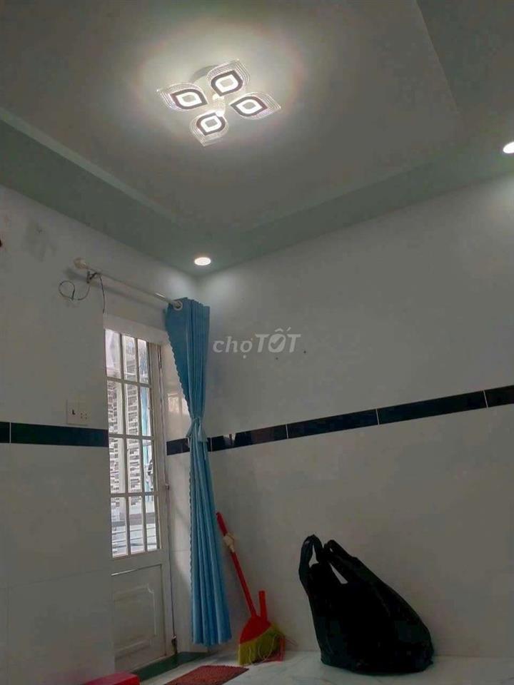 Bán căn nhà Hóc Môn 1 trệt 1 lầu giá hữu nghị
