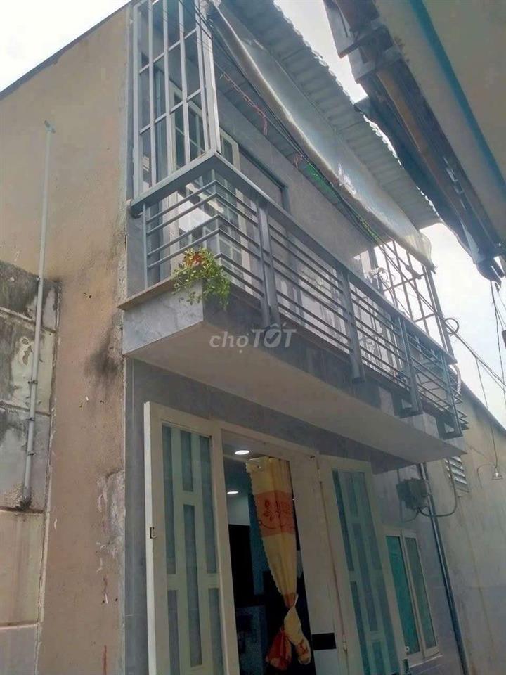 Bán căn nhà Hóc Môn 1 trệt 1 lầu giá hữu nghị