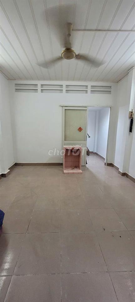 Nhà hẽm 8m trung tâm q1, kinh doanh sầm uất