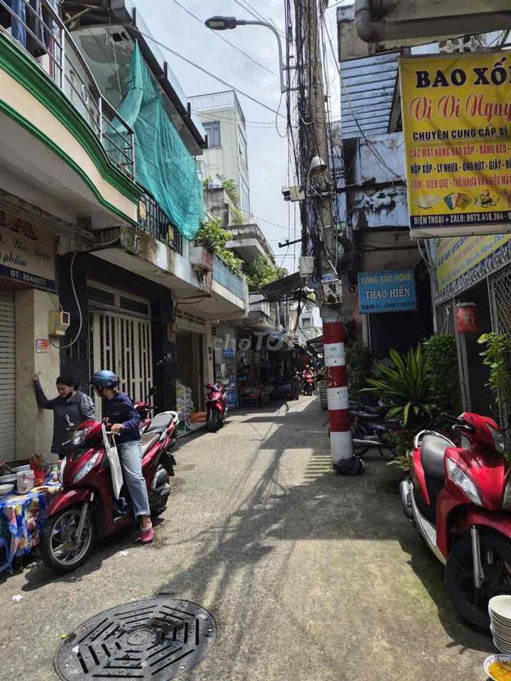Bán nhà chính chủ, gần chợ Bà Hoa Tân Bình