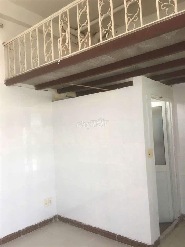 CHO THUÊ PHÒNG MỚI ĐẸP TRONG BIỆT THỰ, XE HƠI VÀO TẬN CỬA, GIỜ TỰ DO