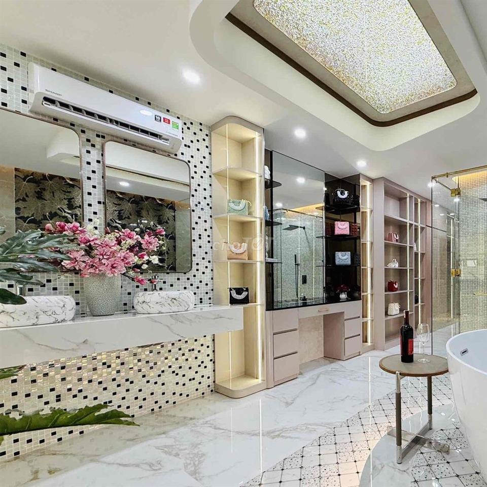 Bán Nhà hẻm xe hơi