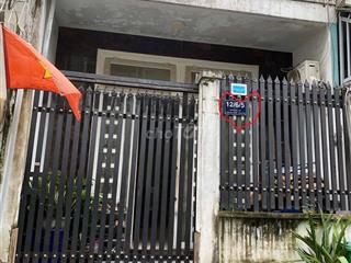 Chính chủ cần bán nhà ( khu an ninh, dân cư tri thức)