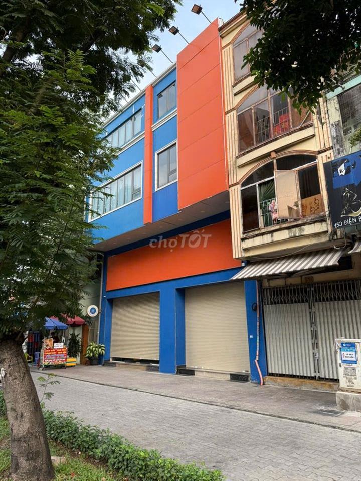 Bán nhà mặt tiền Điện Biên Phủ, đang cho thuê giá tốt