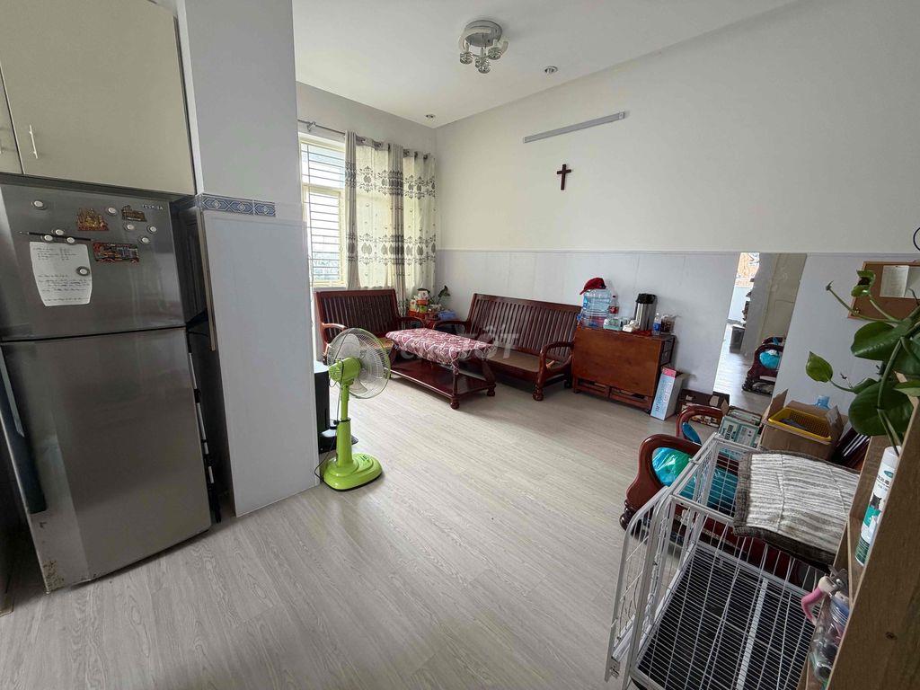Cho thuê chung cư Phú Thọ (pass lại căn hộ)