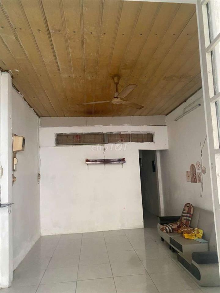 Cần bán nhà cấp 4, quận 12