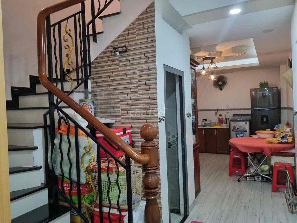 BÁN NHÀ HẺM 372 ĐƯỜNG CMT8 - Giá 10.5 tỷ (Chính chủ)