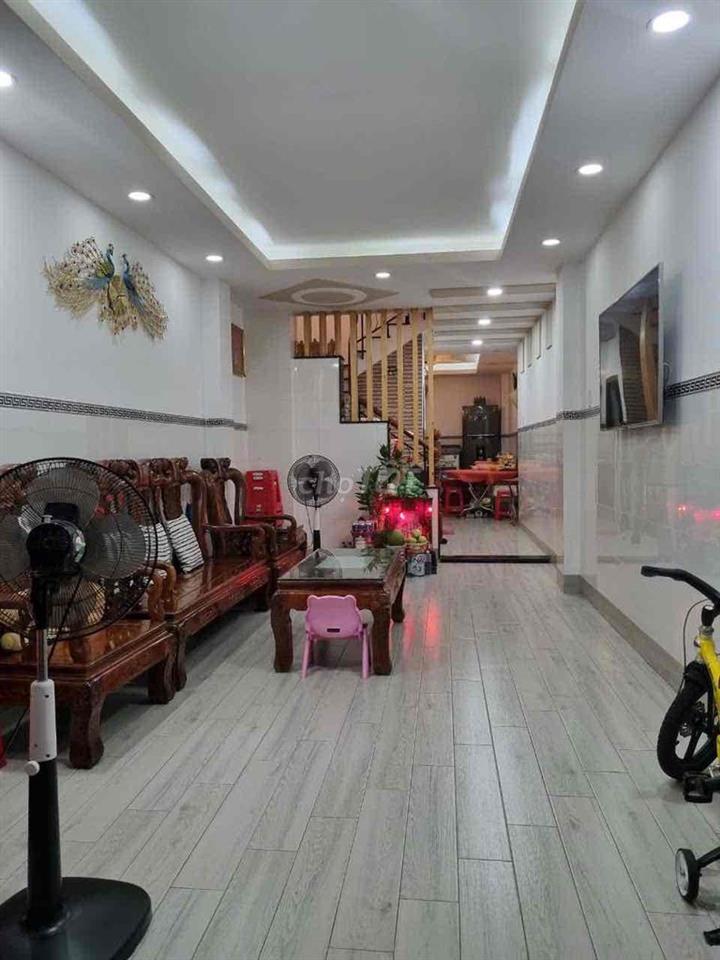 BÁN NHÀ HẺM 372 ĐƯỜNG CMT8 - Giá 10.5 tỷ (Chính chủ)