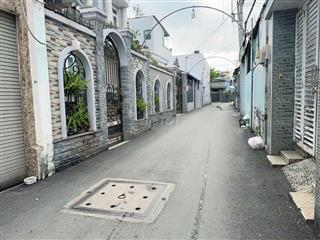 Nhà xây dựng kiên cố, 1 trệt 1 lầu, hai mặt tiền đường nhựa