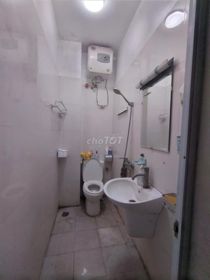 Cho thuê nhà 50m Giáp Hải