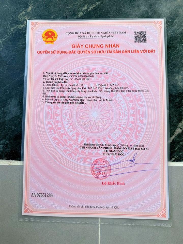 Đất ở gần biển, 3 mặt tiền, 242m2, khu dân cư đông đúc.
