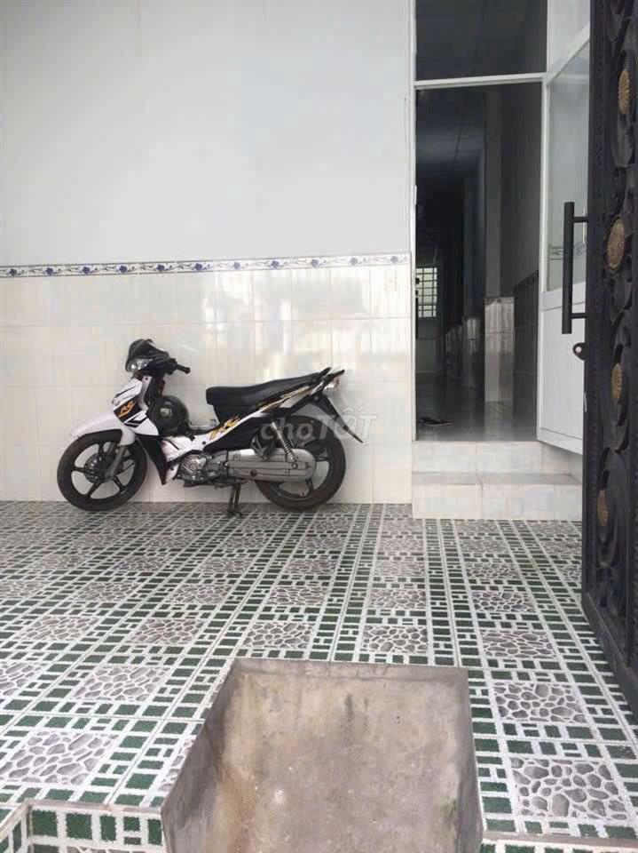 bán nhà 1 trêt 1 lâu có 10 phòng cho thuê