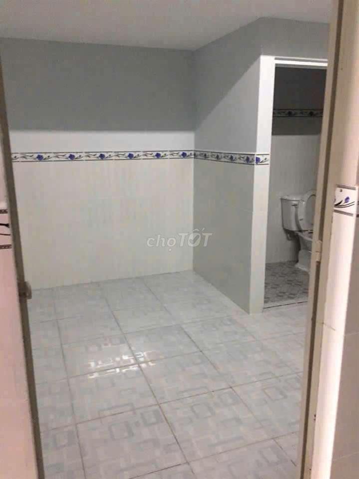 bán nhà 1 trêt 1 lâu có 10 phòng cho thuê