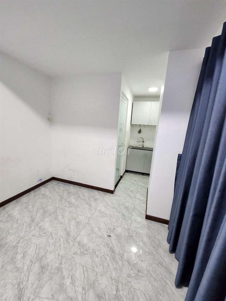 Cho thuê phòng trệt mặt tiền