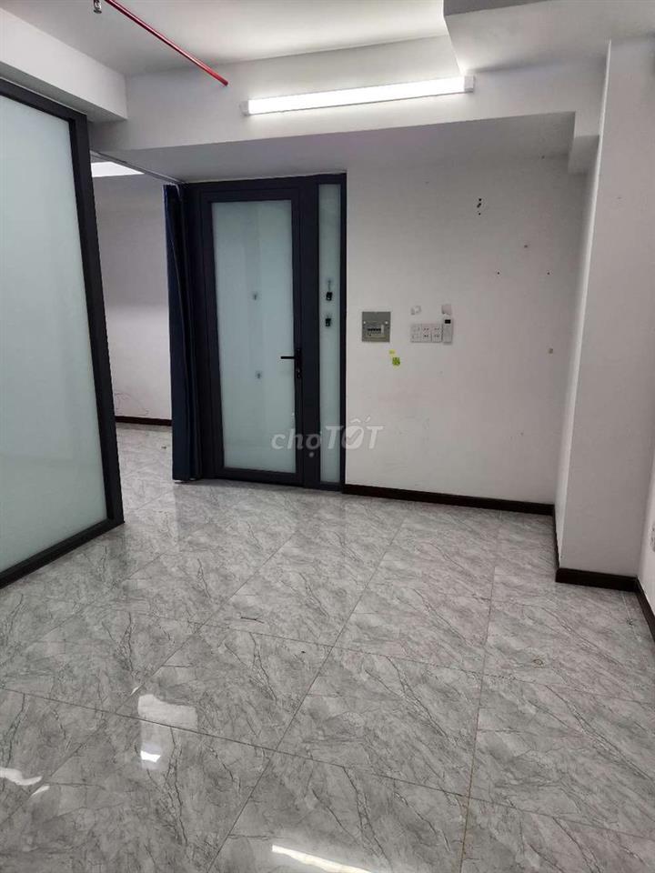 Cho thuê phòng trệt mặt tiền