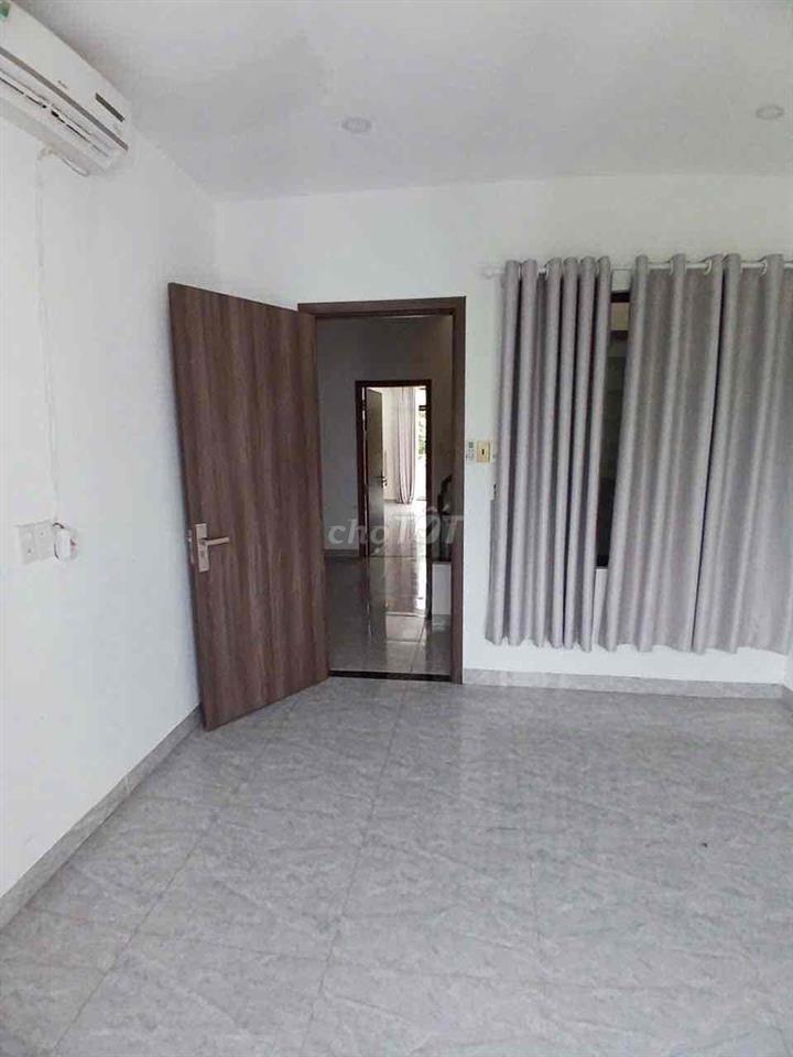 CHO THUÊ NHÀ VIEW SÔNG CÔNG VIÊN KDC PHÚ MỸ. Q7. DT 90m2. CHỈ 25Tr/Th