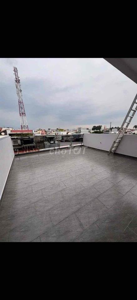 Bán Nhà Mới Xây rộng 200m2,có thang máy,giá 23,5tỷ