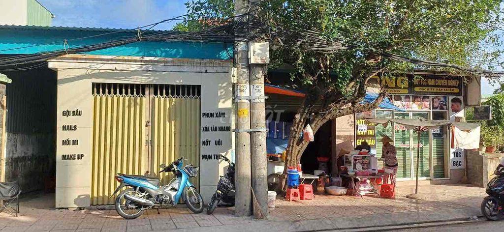 Mặt bằng 200 m2 chợ Thủ Đức.