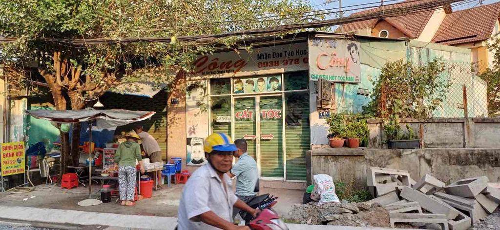 Mặt bằng 200 m2 chợ Thủ Đức.