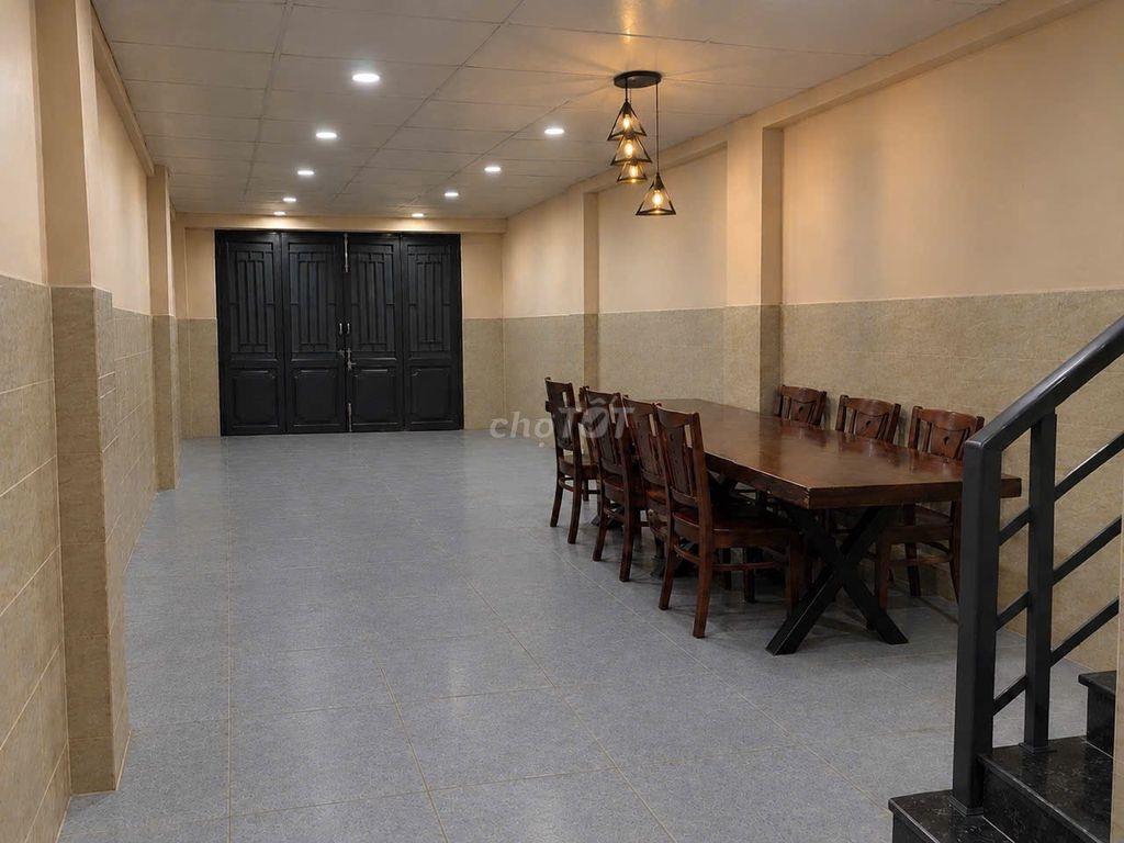 Bán nhà HXH vị trí đẹp cách mặt tiền đường chính 20m