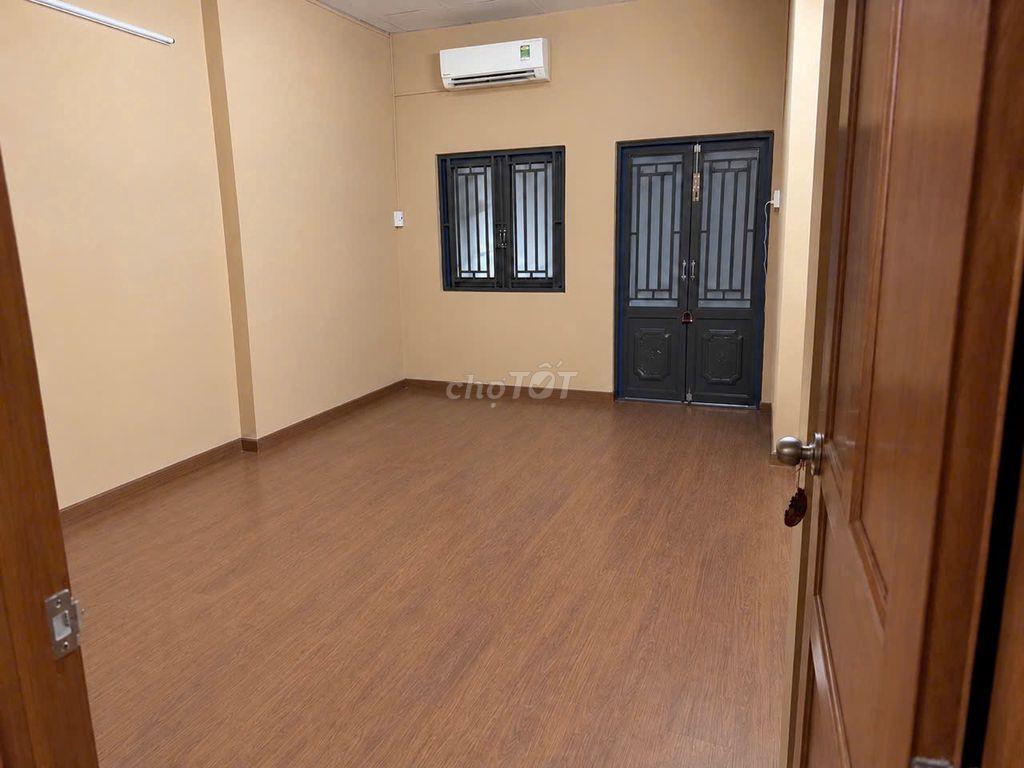 Bán nhà HXH vị trí đẹp cách mặt tiền đường chính 20m