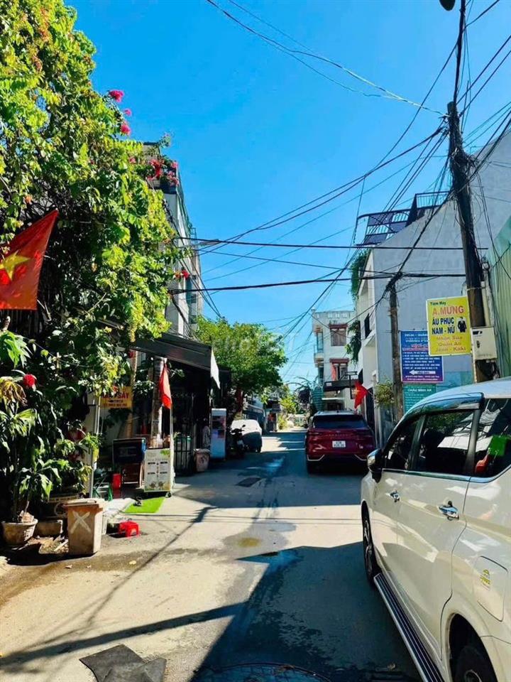 Về giá sụp hầm chỉ 3,8 tỷ/1 lô còn bớt- 75m2 bên hông ĐH Bách Khoa