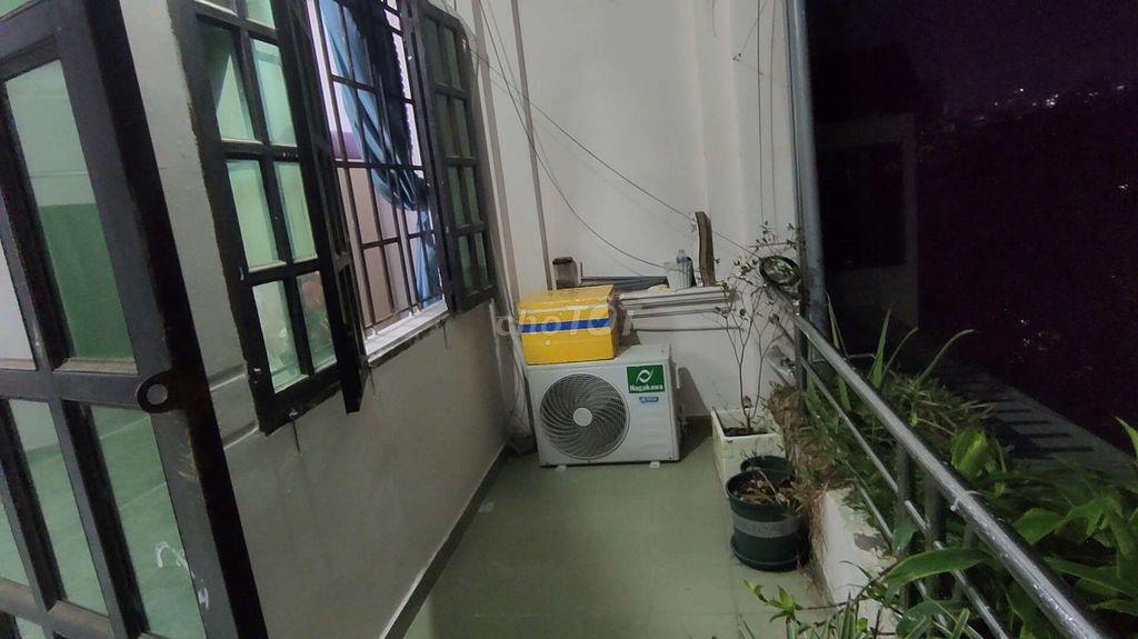Cho Thuê phòng rộng cho nhân viên văn Pjongf