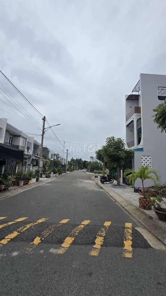 nhà phố / nguyễn băn quá khu đô thị ECOCITY