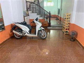 CÒN 1 PHÒNG TẦNG 1 30 M2 VỪA Ở VỪA LÀM VĂN PHÒNG KINH