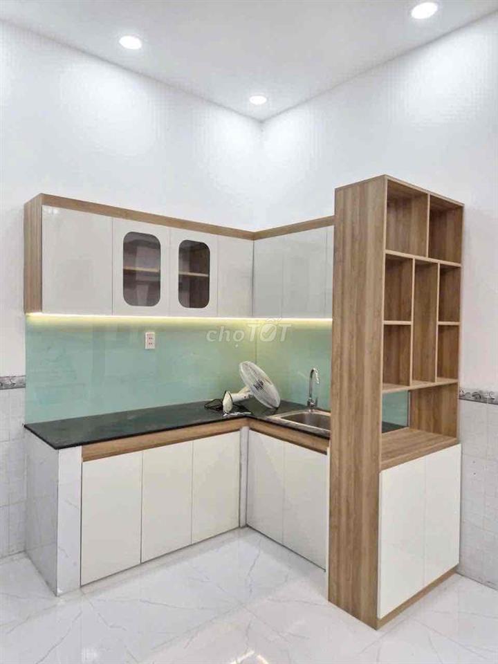 bán nhà 1 trệt 1 lầu 1/ Thạnh Lộc 41