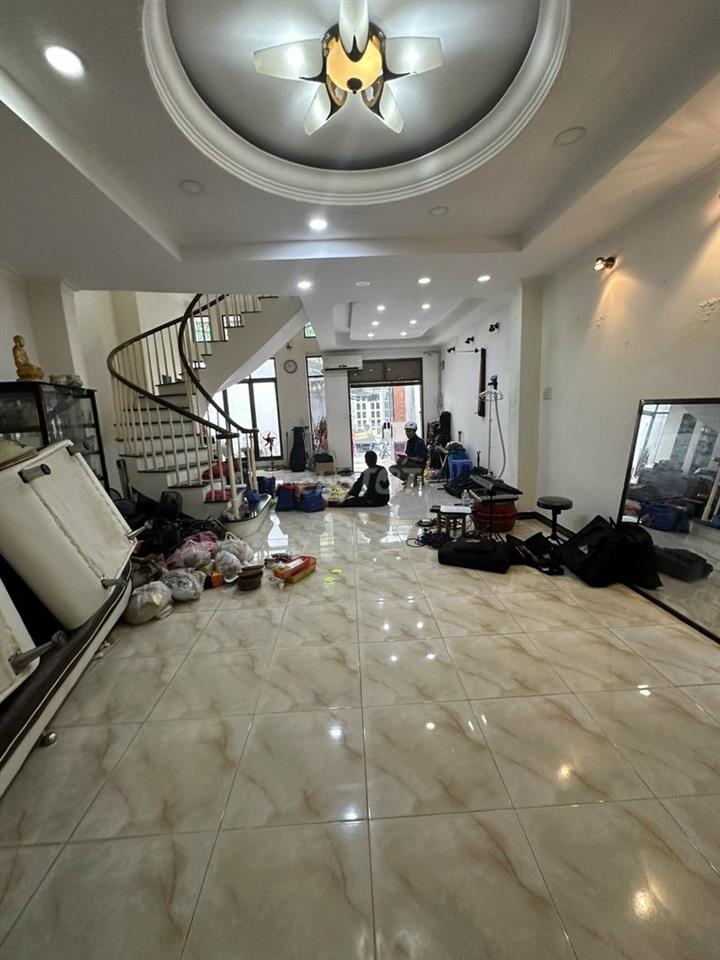 Cần bán nhà Hẻm ô tô Đề Thám