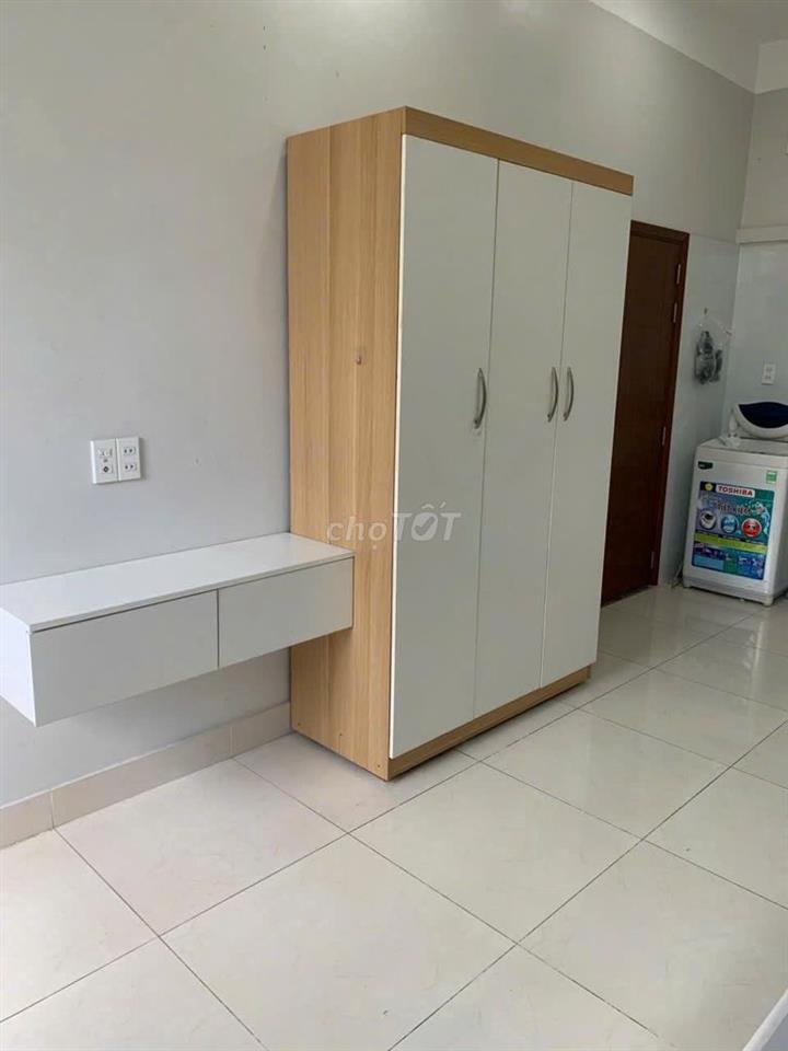 Cho thuê phòng mặt trước tầng 1, số 353 Phạm Văn Bạch