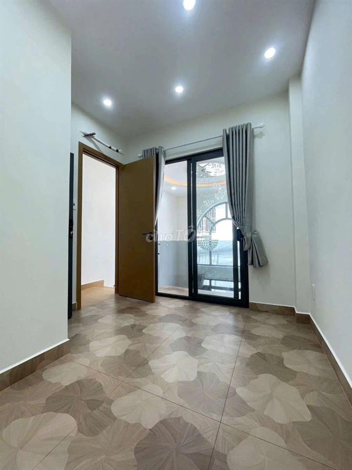 Nhà mới sát mặt tiền đường Tân Quý gần chợ Tân Hương