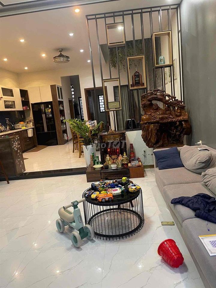 Chính chủ cần bán nhà 2 tầng đẹp Hoà xuân Đà Nẵng