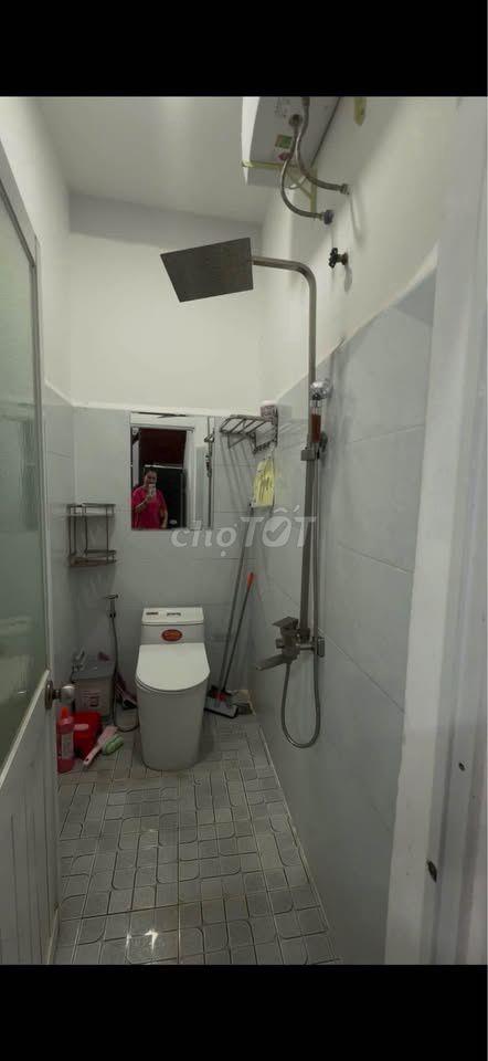 Cho thuê nhà riêng gần chợ Phạm Văn Hai - 2PN chỉ 13tr5/tháng
