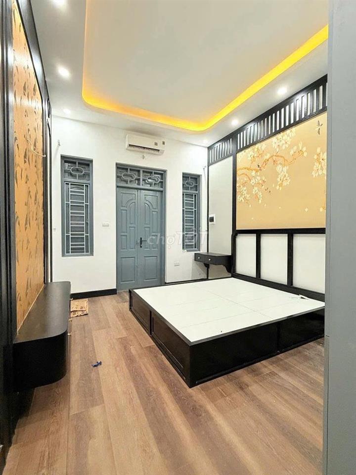 Cho thuê nhà nguyên căn 4 tầng