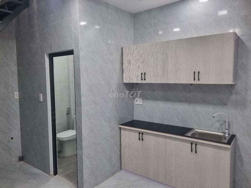 Bán nhà Tôn Đản Q4, SHR