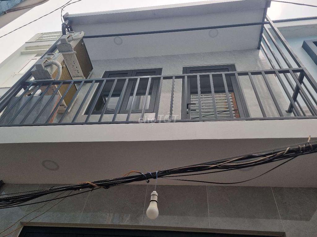 Bán nhà Tôn Đản Q4, SHR