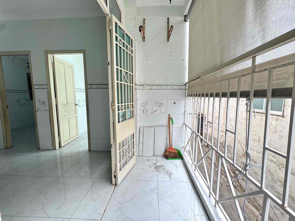 CHUNG CƯ TẢN ĐÀ - 63M2 - 2PN - SỔ HỒNG RIÊNG - CHỈ 3.2T