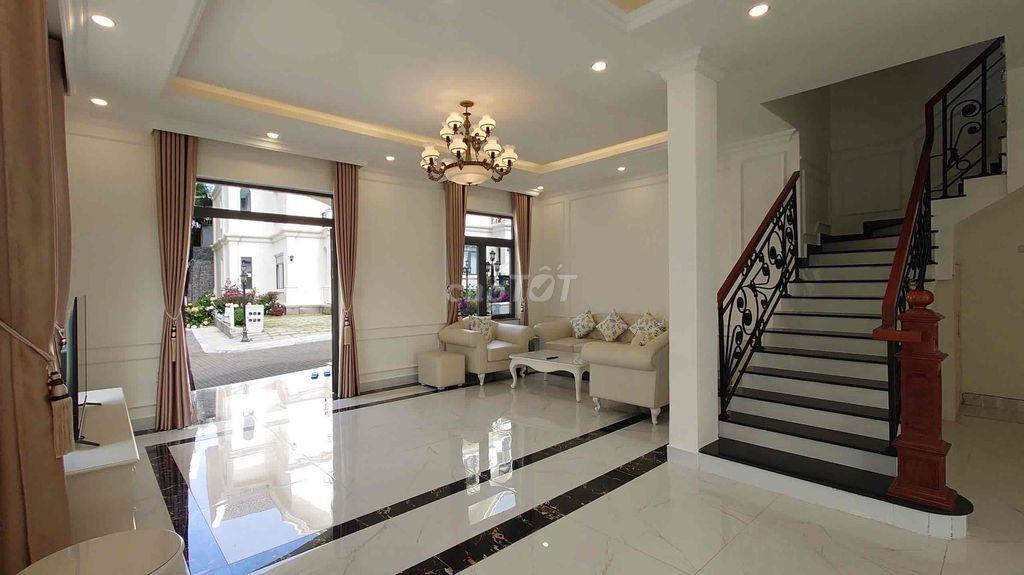 CHÍNH CHỦ GỬI BÁN CĂN VILLA ĐẲNG CẤP  KHU ROYALL VILLA MĂNG LIN, P7, L