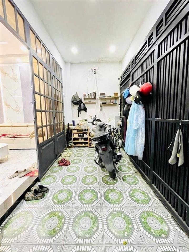  CHỦNÓNGLÒNGBÁNGIẢMGẦN1Ti NHÀ 61M² SÁT EMART 2 PHAN HUY ÍCH CHỈ 5,7 TỶ