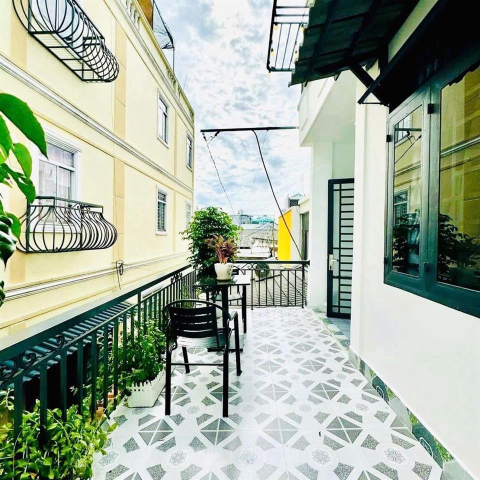  CHỦNÓNGLÒNGBÁNGIẢMGẦN1Ti NHÀ 61M² SÁT EMART 2 PHAN HUY ÍCH CHỈ 5,7 TỶ