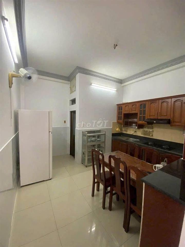 Nhà sẵn nội thất 2PN, 1 Trệt 1 lầu hẻm Phan Đăng Lưu 91m2 giá 14 tr/th