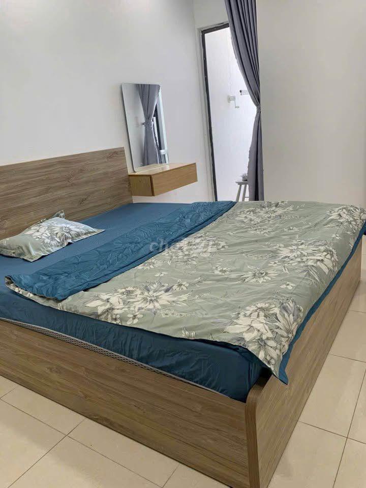 Chung cư Hoa Sen, 262 Lạc Long Quân cần cho thuê căn 2Pn giá chỉ 12tr5