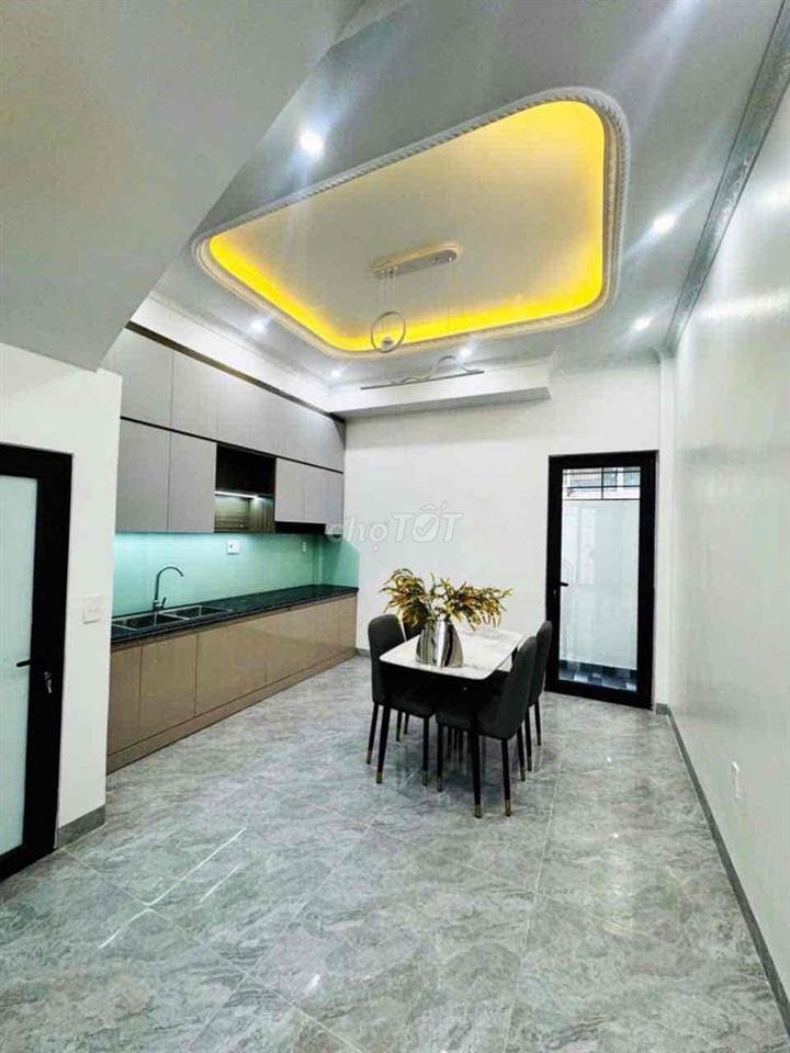 Giảm Sốc: chỉ 3 tỷ 9 SỞ HỮU Nhà 4 tầng xây mới Độc Lập phố Trần Nguyên