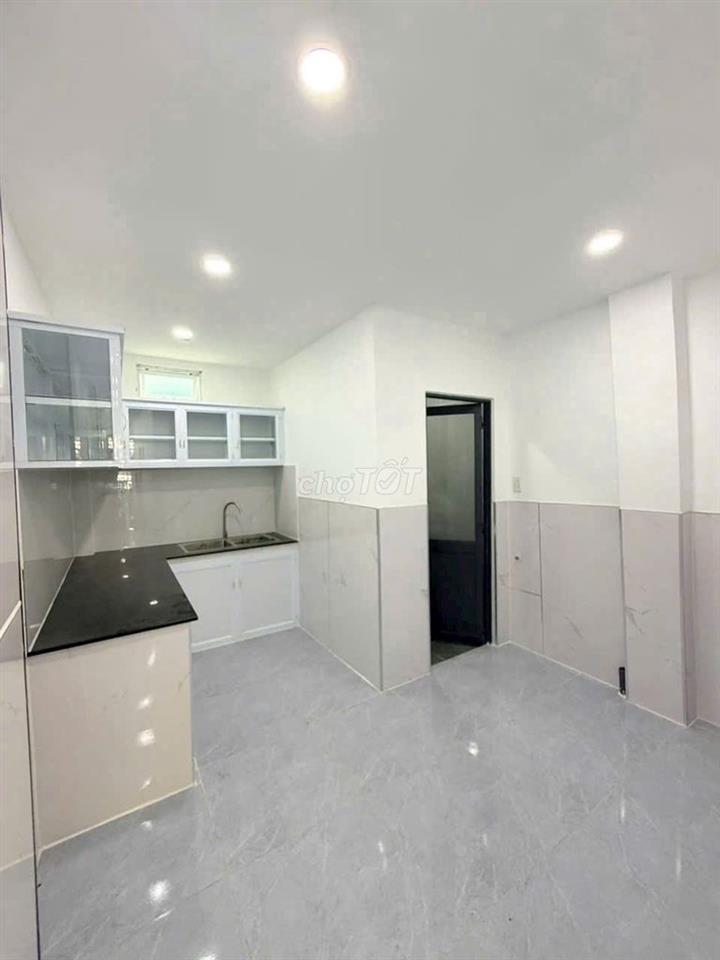 Cần tiền bán gấp căn nhà hẻm Lê Văn Sỹ, 2PN .Giá: 6tỷ450