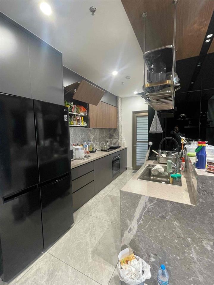 Nhượng hợp đồng M8 Midtown The Peak