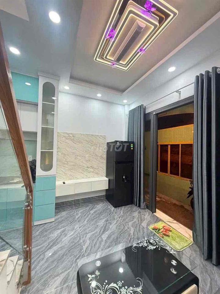 Bán nhà mới xây đầy đủ nội thất ở Trần Xuân Soạn Quận 7